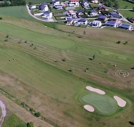 Golf Residenz Apartment *